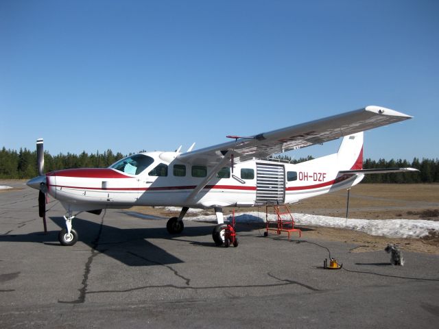 Cessna 208B Grand Caravan OH-DZF EFJM 2011-04-23