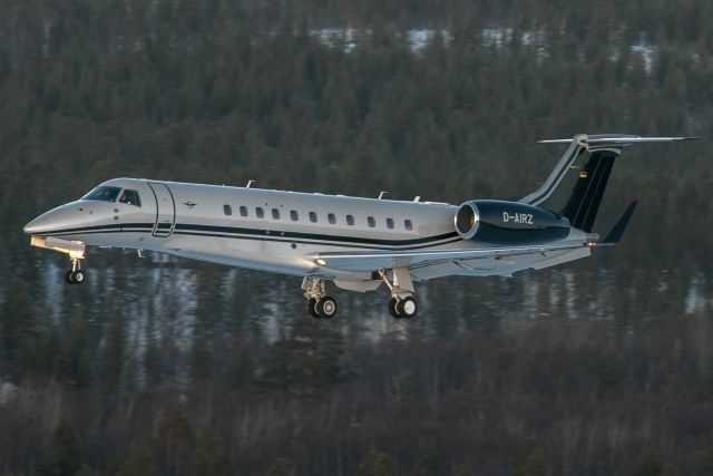 D-AIRZ. Embraer Legacy 650E.