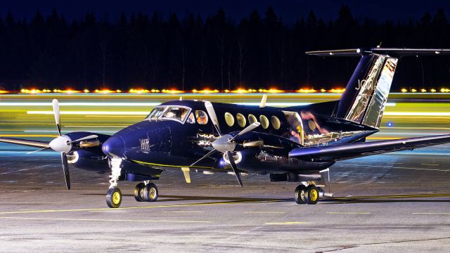 SE-LTL - Beechcraft B200 Super King Air - Jonair - 15.12.2021