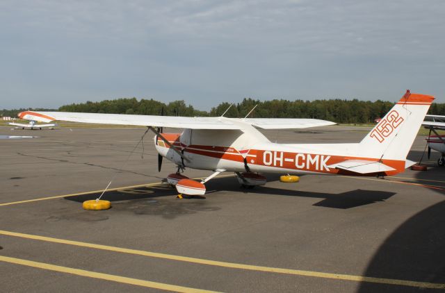 Cessna 152 OH-CMK