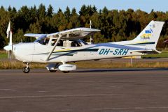 MIK Cessna 172S Skyhawk SP II OH-SRH