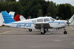 Piper PA-28R-200 Cherokee Arrow OH-PJX