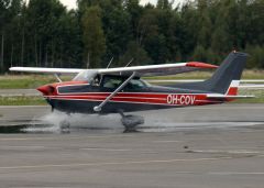 Cessna 172N Skyhawk II OH-COV