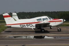 Piper PA-28-140 Cherokee OH-PCL