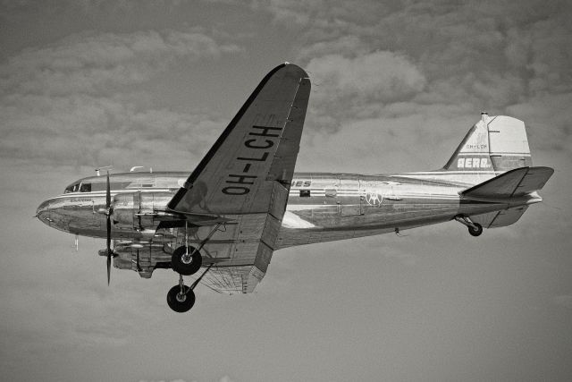 OH-LCH - Douglas DC-3 (C-53C Skytrooper) - Airveteran - 26.4.2022