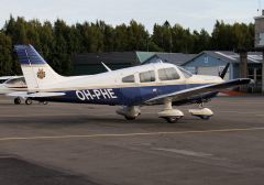 Piper PA-28-161 Cherokee Warrior II OH-PHE