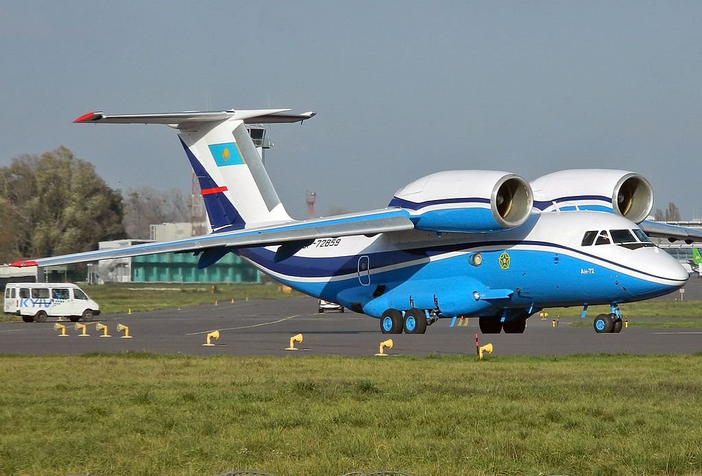 Kazakhstan_Border_Guards_Antonov_An-72-100_Batuzak-1.jpg.d91a85851f246520aea57c851f1ef9d9.jpg