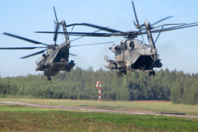 Sikorsky CH-53E Super Stallion, EG-20 ja EG-24, VMM-263 (REIN), EFHN, 2022-08-14