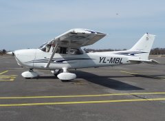 YL-MBL Cessna 172S Skyhawk SP II