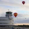 4 hot air balloons approaching Malmi Airport / OH-RBB / Raffica