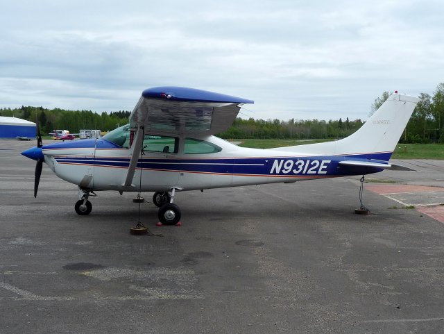 N9312E Cessna 182R Skylane II / Alavuden Ilmailukerho