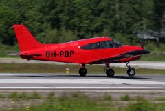 OH-PDP Piper PA-28-140 Cherokee F / Papan Pilotit