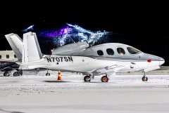 24.2. N707SN Cirrus SF-50 Vision ja Levin rinteet