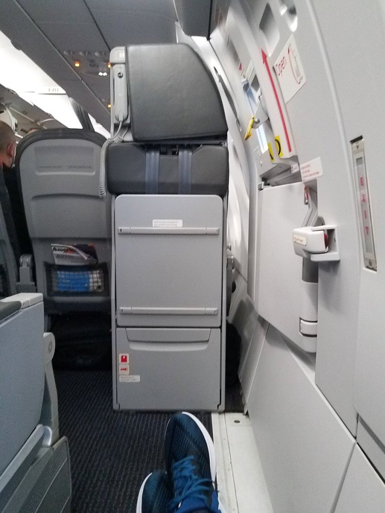 a321r3jumpseat.jpg