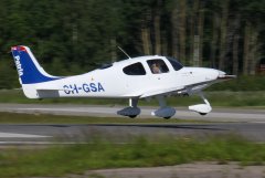 OH-GSA Cirrus SR22 G3 / Patria Pilot Training