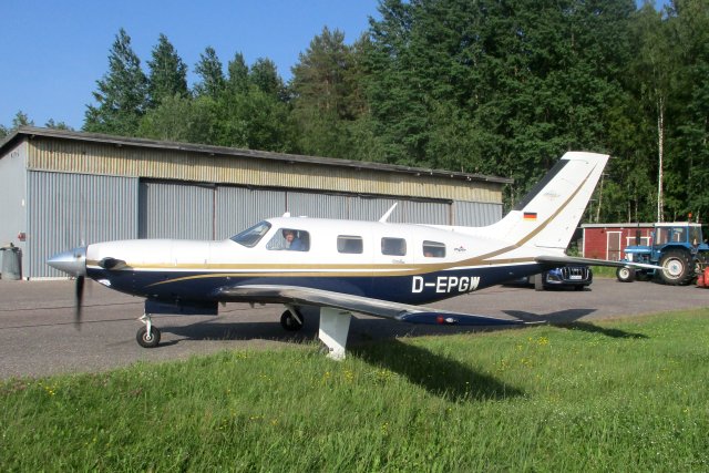 Piper PA-46-500TP Malibu Meridian D-EPGW EFHN 2023-06-18