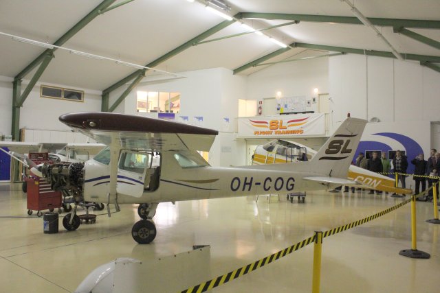 OH-COG Cessna 152 II / Salpauslento