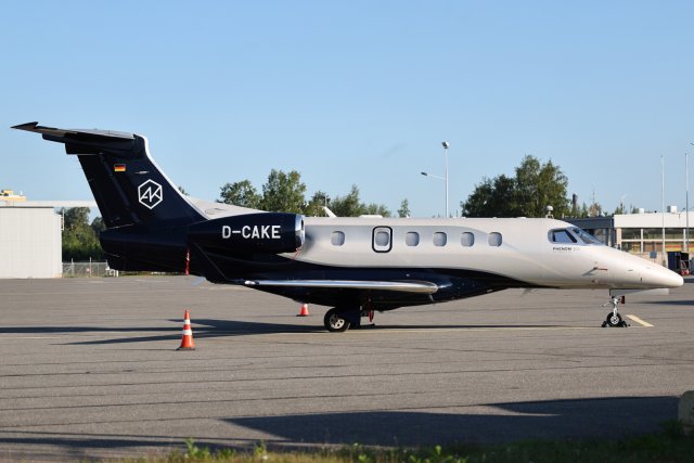 D-CAKE Embraer Phenom 300 15.7.2023