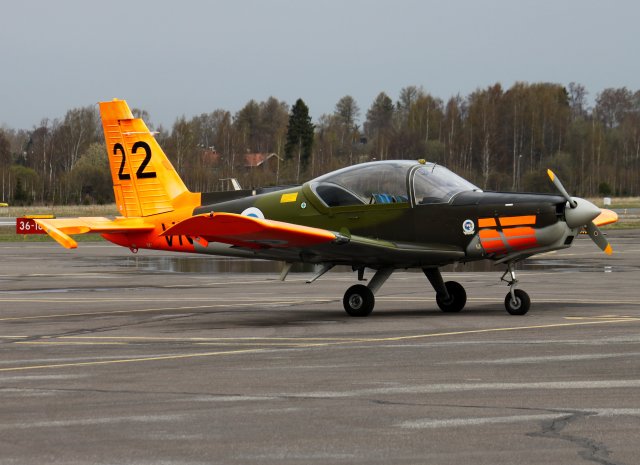 VN-22 Valmet L-70 Vinka / Finnish Air Force