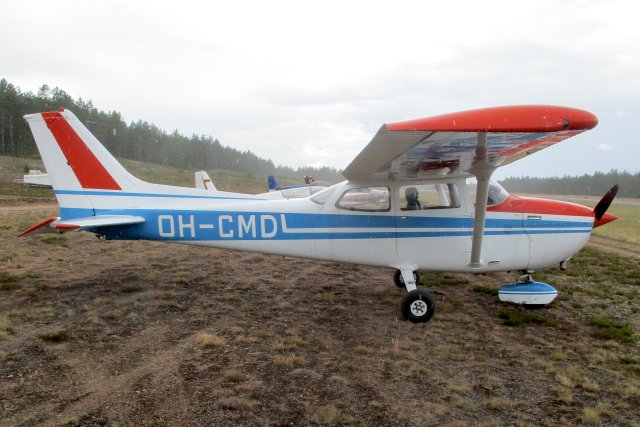 Cessna 172N Skyhawk II OH-CMD EFJM 2023-07-22