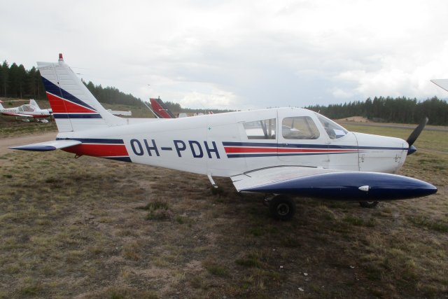 Piper PA-28-140 Cherokee E OH-PDH EFJM 2023-07-22