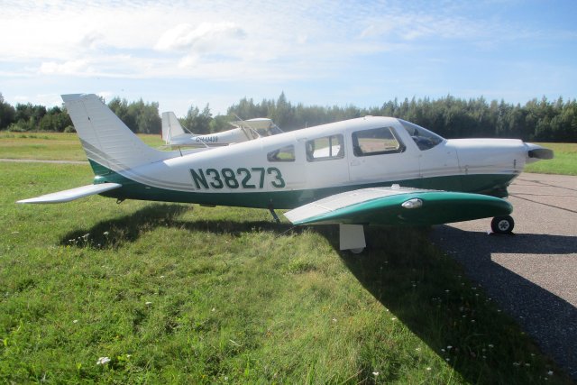 Piper PA-28R-201 Cherokee Arrow III N38273 EFHN 2023-08-12