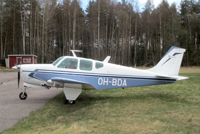 Beechcraft 35-B33 Debonair OH-BDA EFHN 2023-05-05