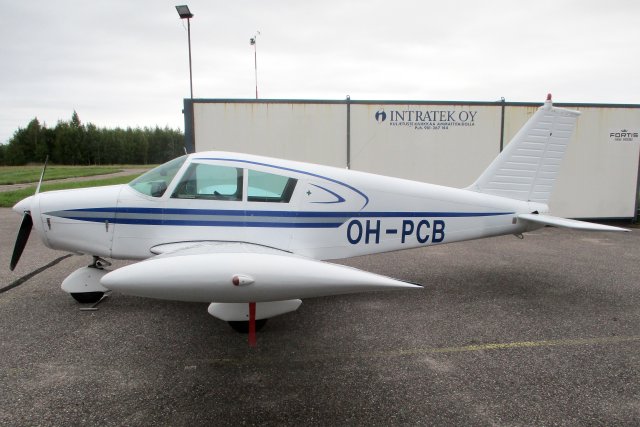 Piper PA-28-140 Cherokee B OH-PCB EFHN 2023-08-19