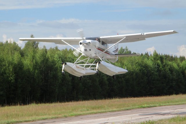 Cessna T206H Stationair TC N3547T EFHN 2023-07-31