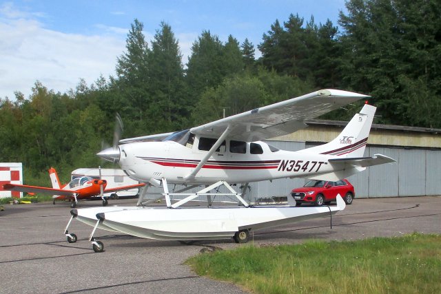 Cessna T206H Stationair TC N3547T EFHN 2023-07-31