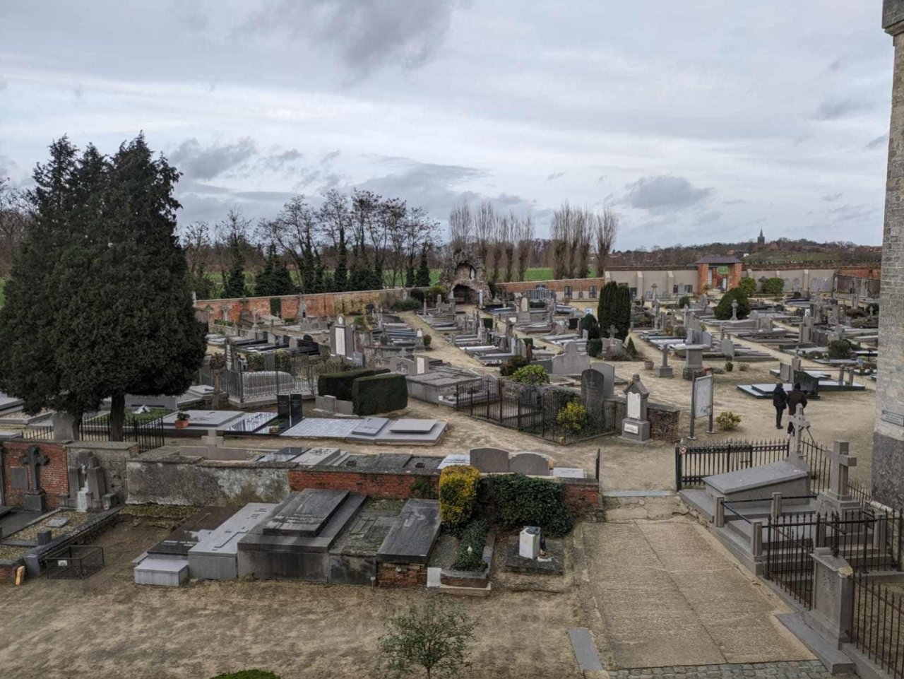 cemetery.jpg