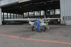 OH-CTH Cessna 152 II / BF-Lento / Hangar 1 / airport duty officer