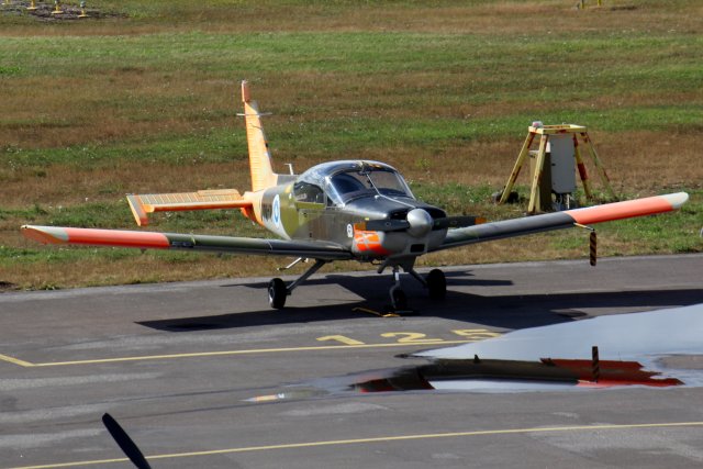 VN-1 Valmet L-70 Vinka / Air Force / Finland International Airshow 2014