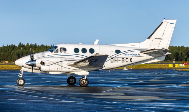 26.8. OH-BCX - Beech C90 King Air - Scanwings