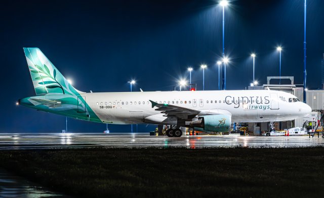 10.10. 5B-DDQ - Airbus A320-214 - Cyprus Airways