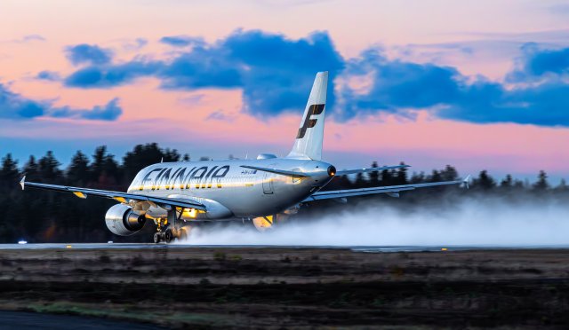 12.10. OH-LXH - Airbus A320-214 - Finnair